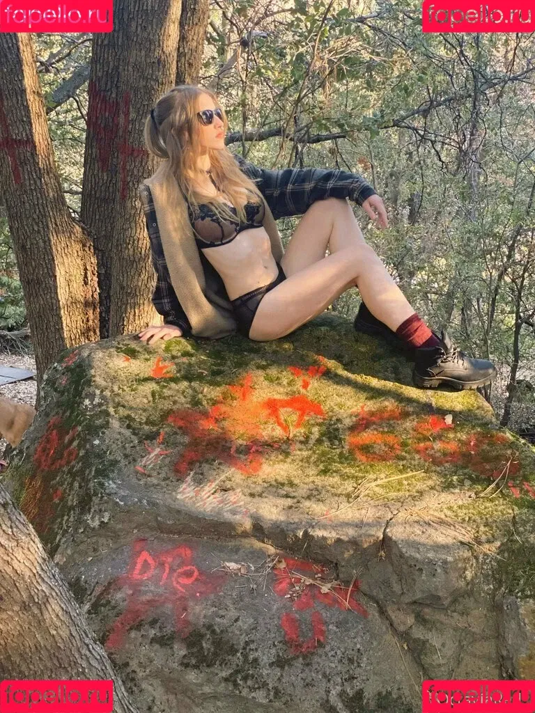 octaviared Onlyfans Photo Gallery 