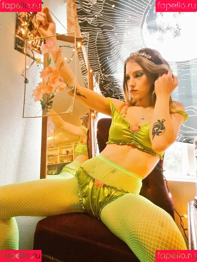 octaviared Onlyfans Photo Gallery 