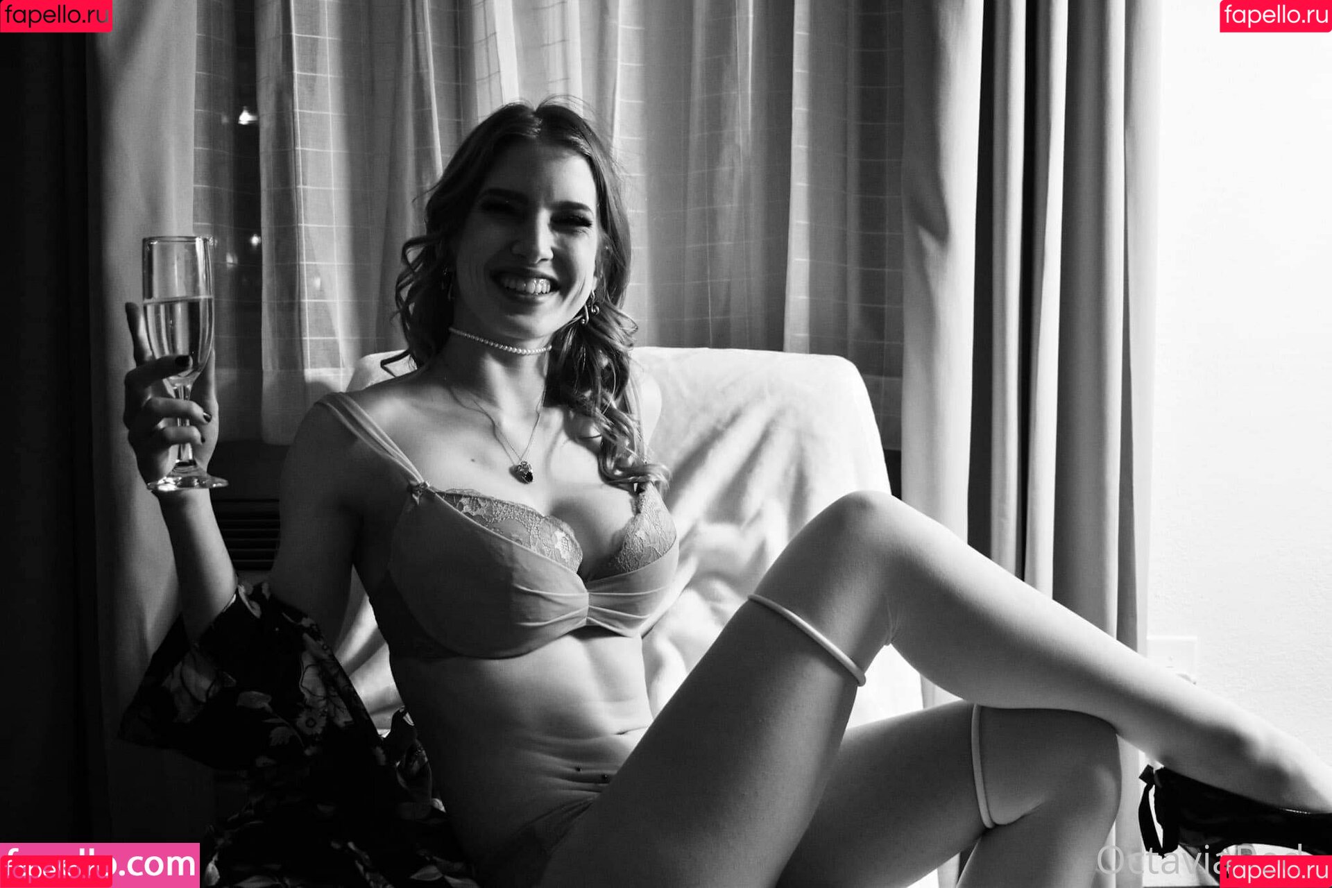 octaviared Nude Onlyfans Photo 4
