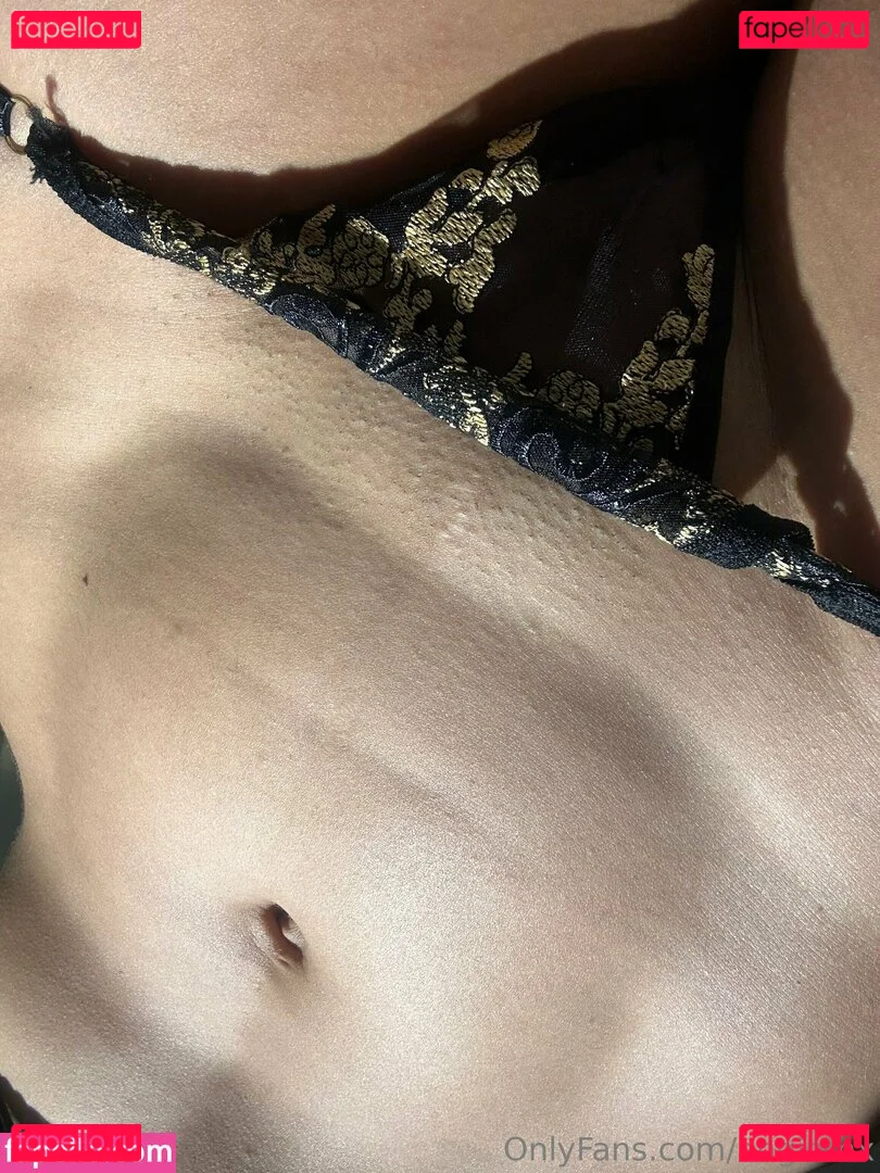 Nina_Mon Onlyfans Photo Gallery 