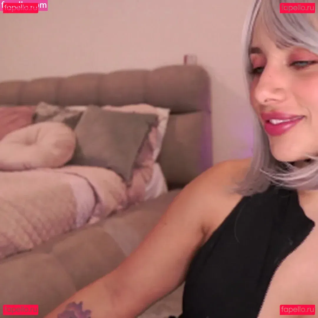 Nina_Mon Onlyfans Photo Gallery 