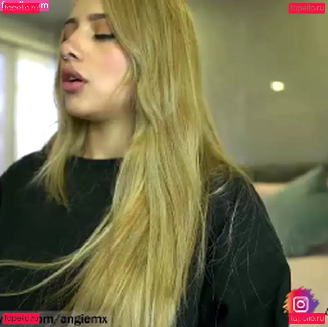 Nina_Mon Onlyfans Photo Gallery 