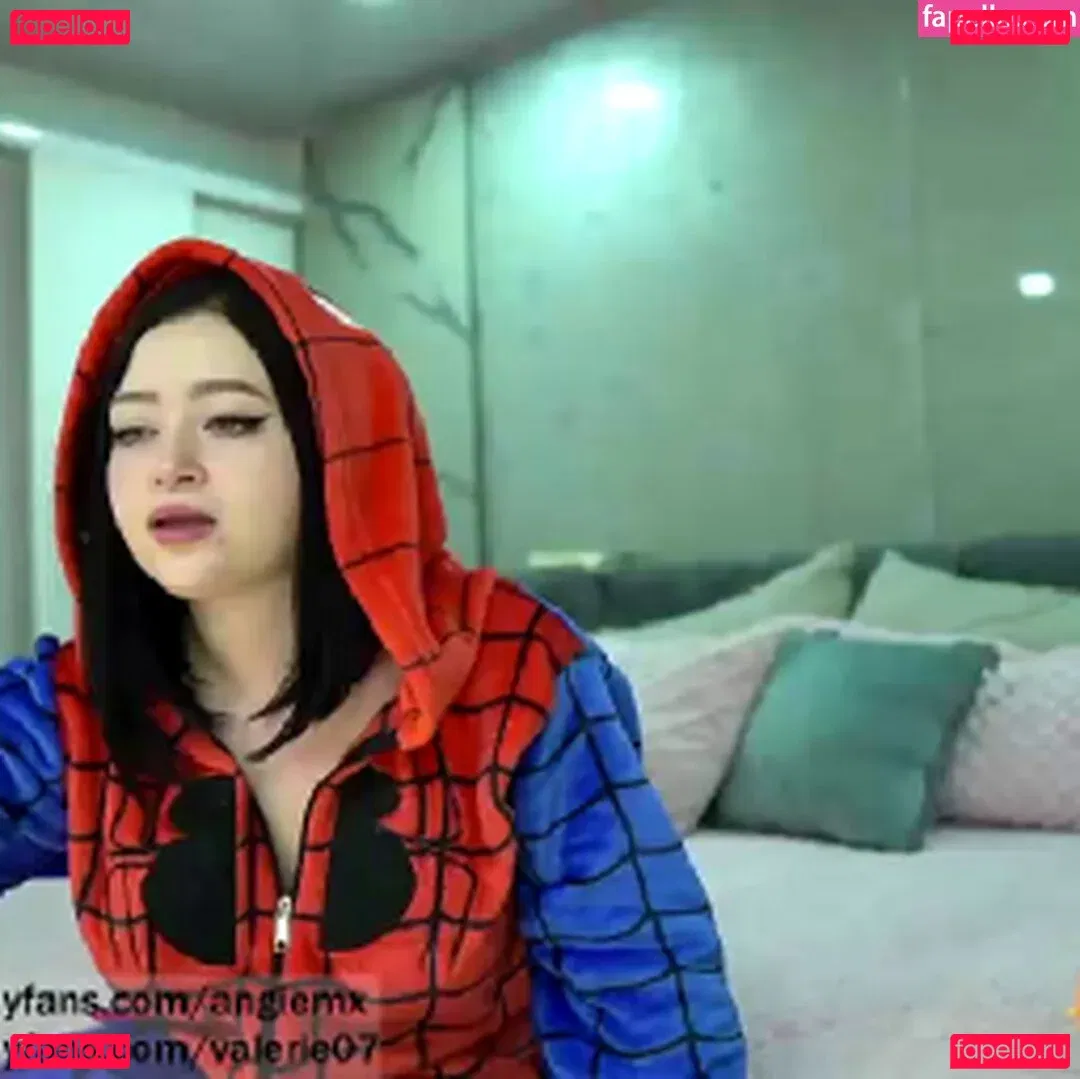 Nina_Mon Onlyfans Photo Gallery 