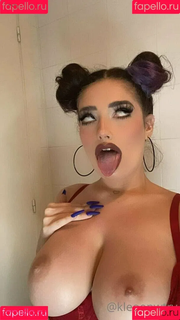 kleopwtrx Onlyfans Photo Gallery 