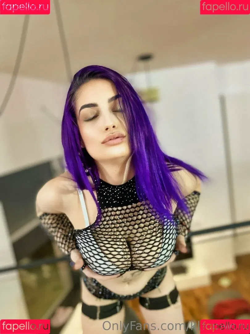 kleopwtrx Onlyfans Photo Gallery 
