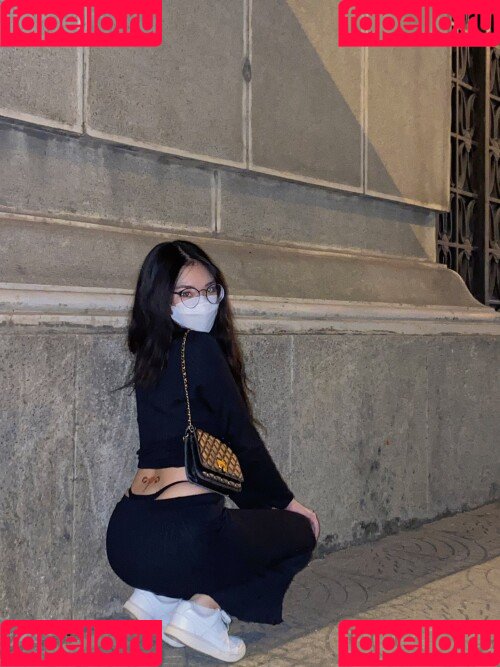 Thanh Nhen Onlyfans Photo Gallery 