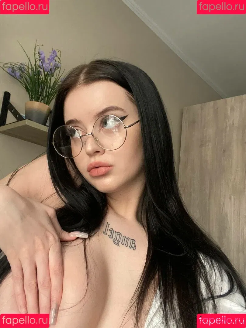 babytori Onlyfans Photo Gallery 