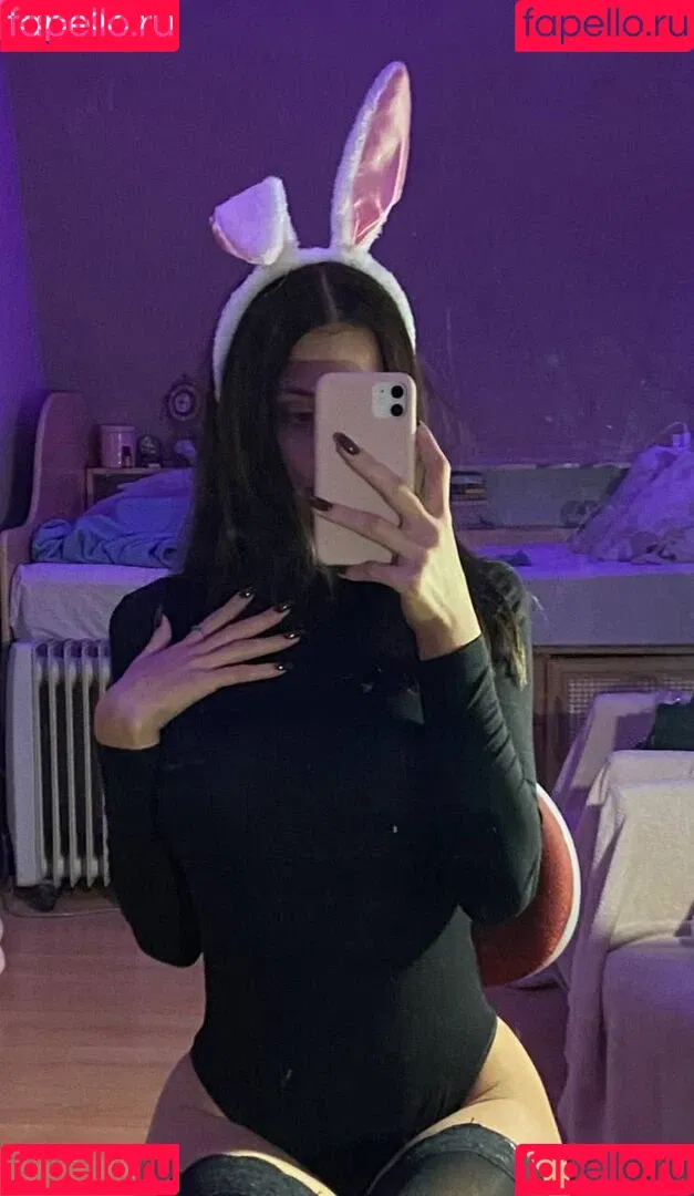 olhiia Onlyfans Photo Gallery 