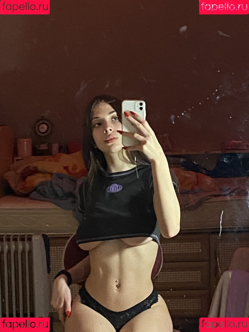 olhiia Onlyfans Photo Gallery 