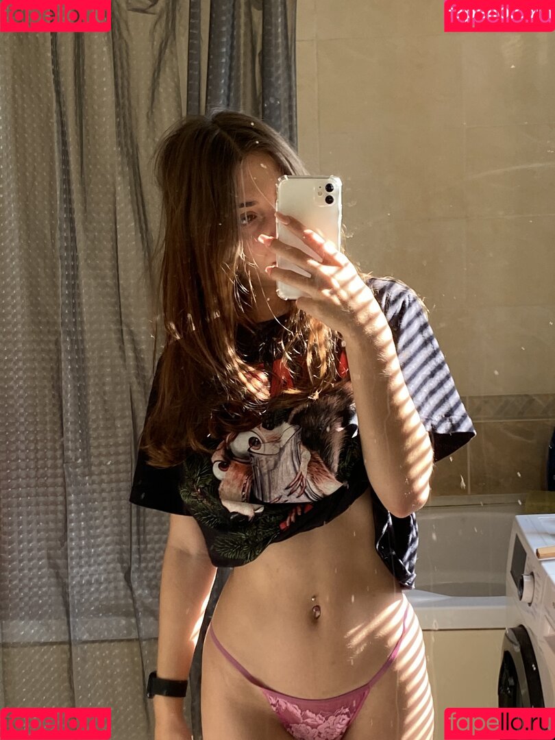 olhiia Onlyfans Photo Gallery 