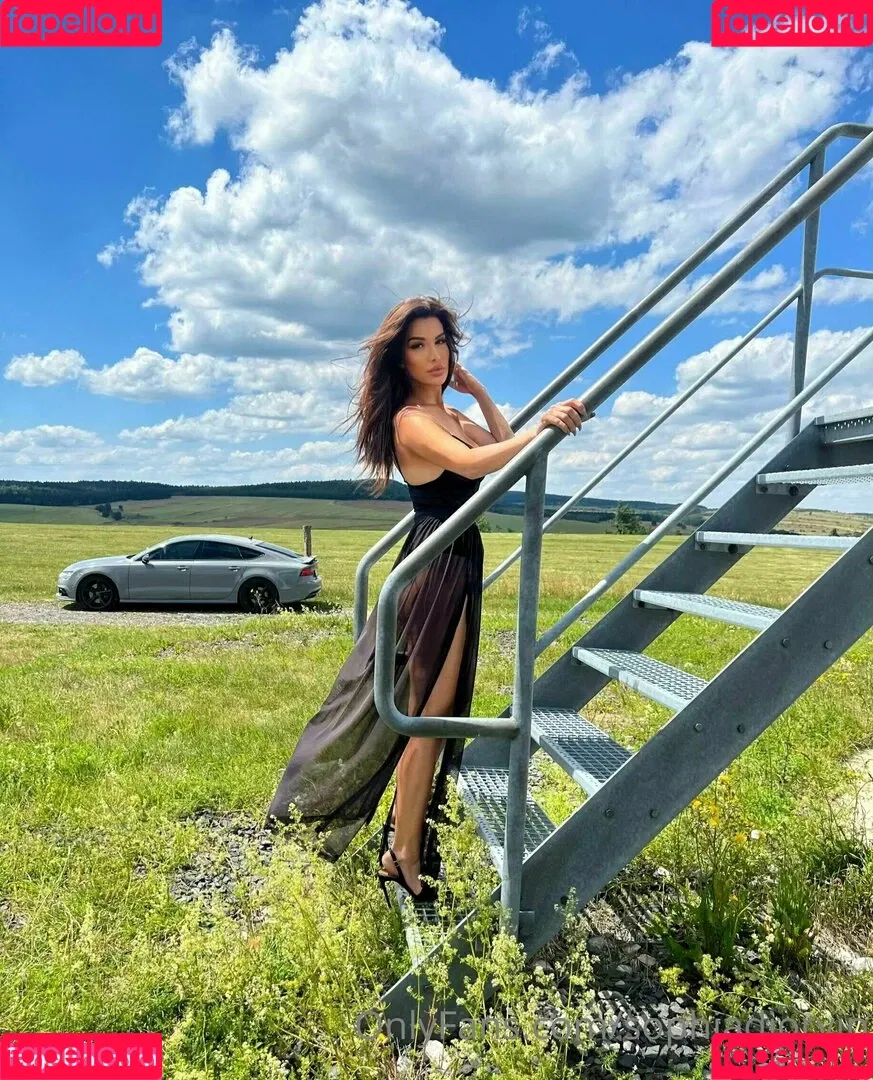sophiadiorvip Onlyfans Photo Gallery 