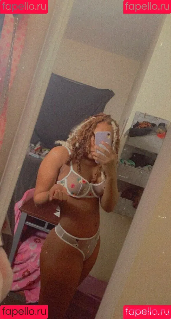 Elsacandy Onlyfans Photo Gallery 