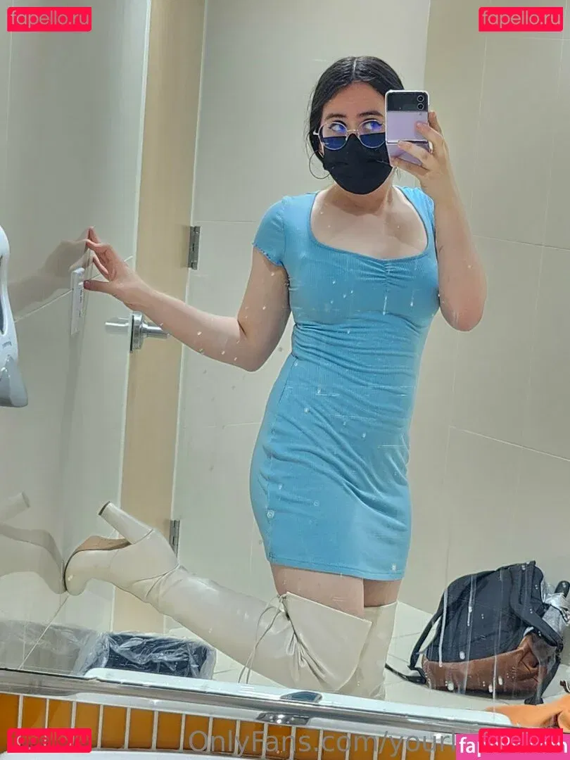 yourlocalfuta Onlyfans Photo Gallery 