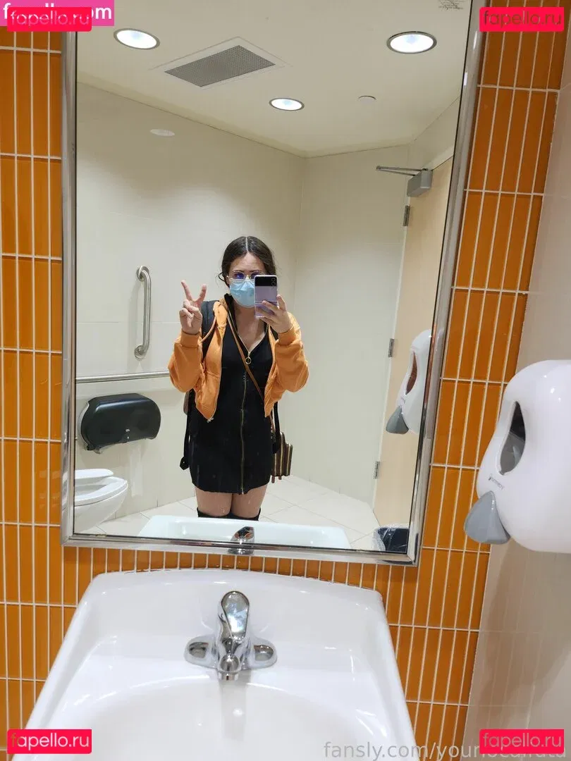 yourlocalfuta Onlyfans Photo Gallery 