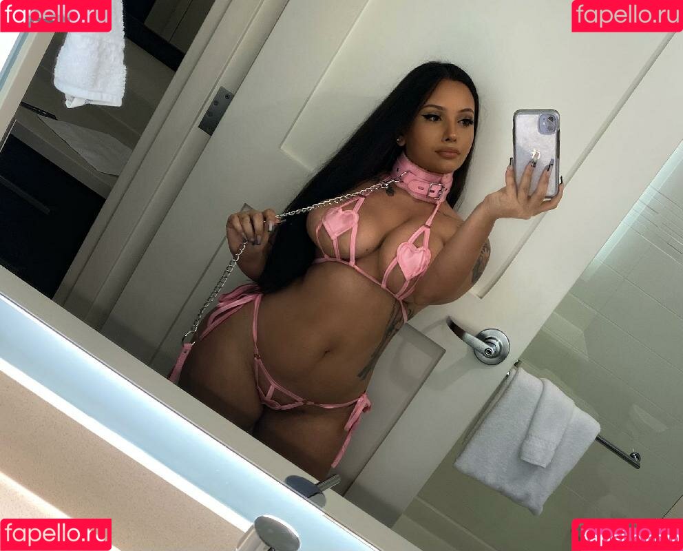 Bapricorn Onlyfans Photo Gallery 