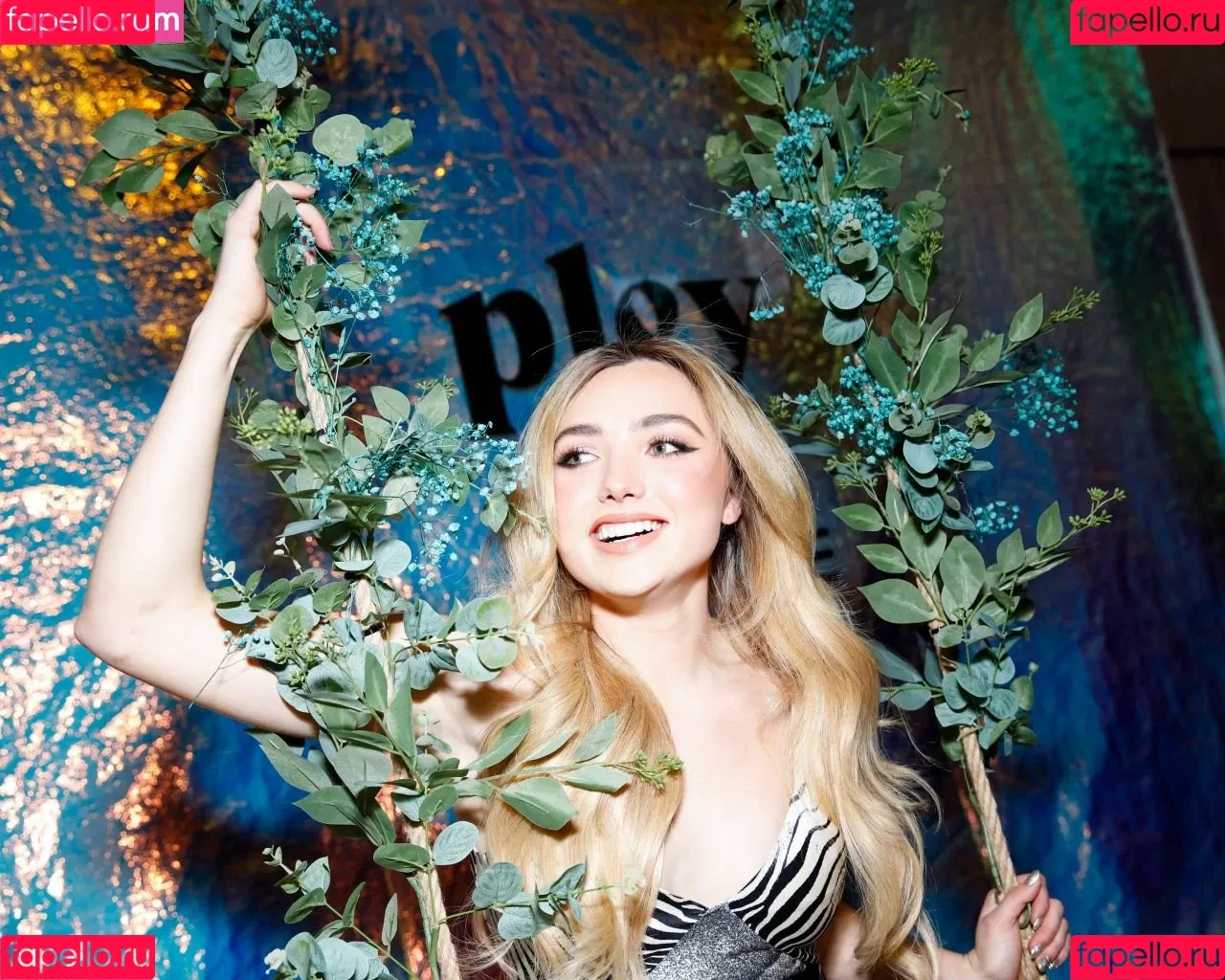 Peyton List Onlyfans Photo Gallery 