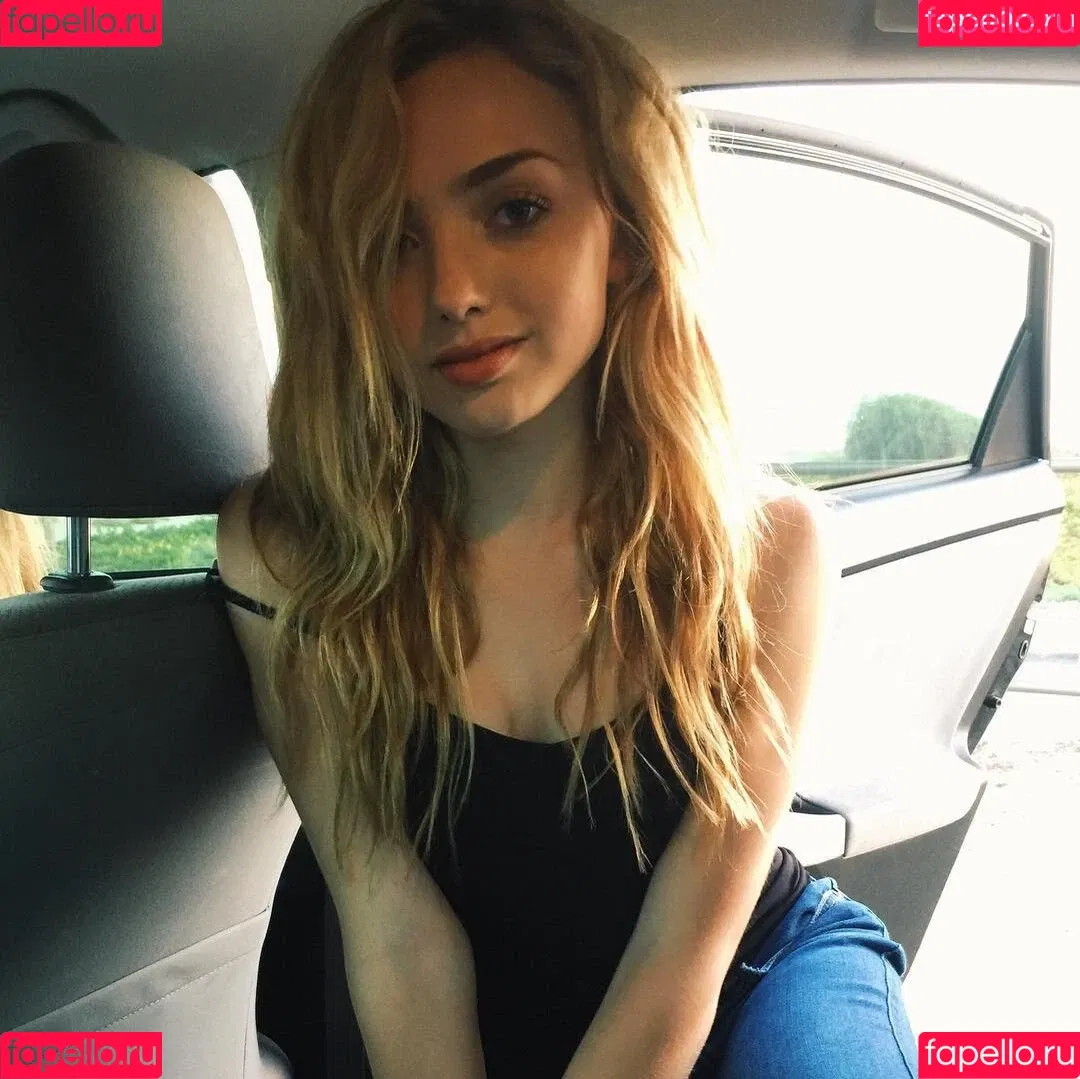 Peyton List Onlyfans Photo Gallery 