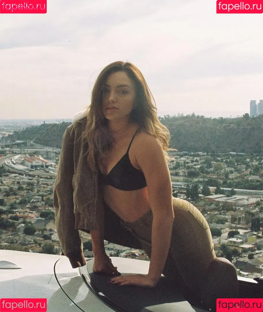 Peyton List Onlyfans Photo Gallery 