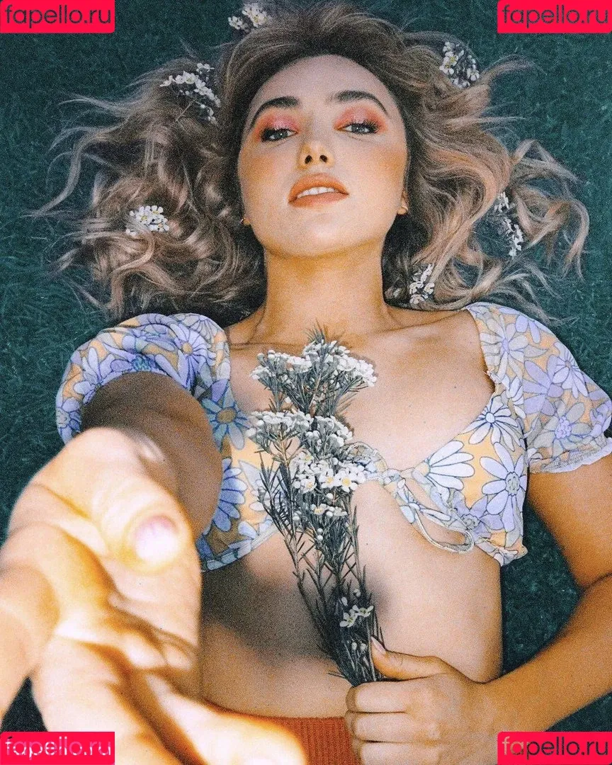 Peyton List Onlyfans Photo Gallery 