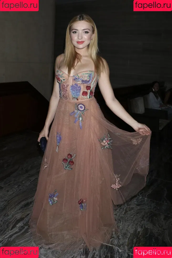 Peyton List Onlyfans Photo Gallery 