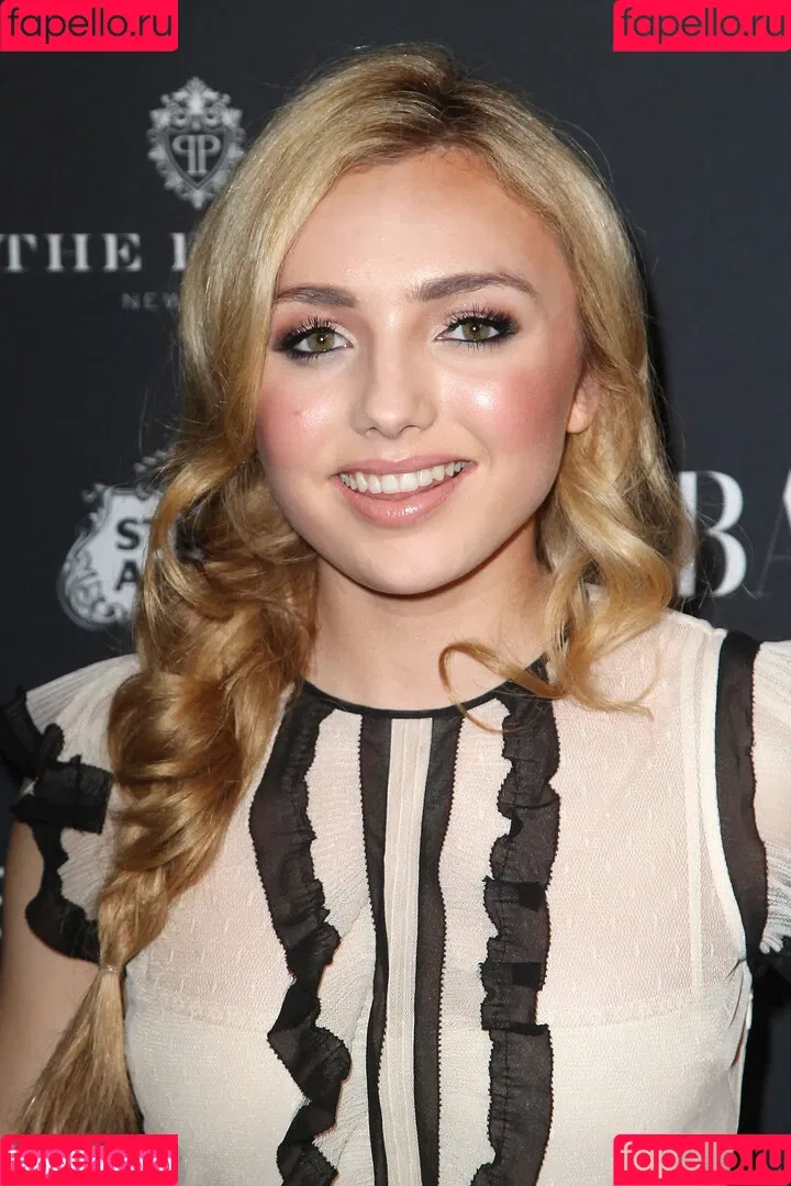 Peyton List Onlyfans Photo Gallery 