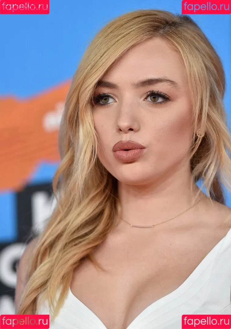 Peyton List Onlyfans Photo Gallery 