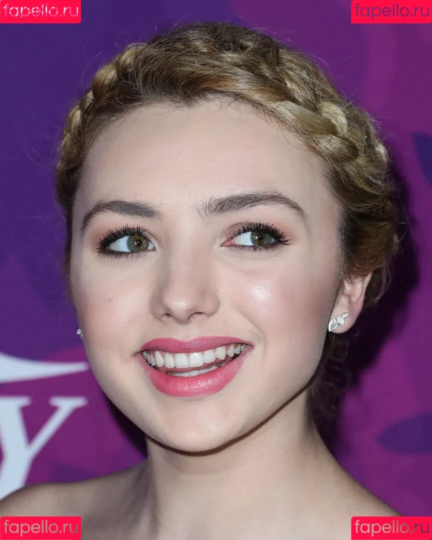 Peyton List Onlyfans Photo Gallery 
