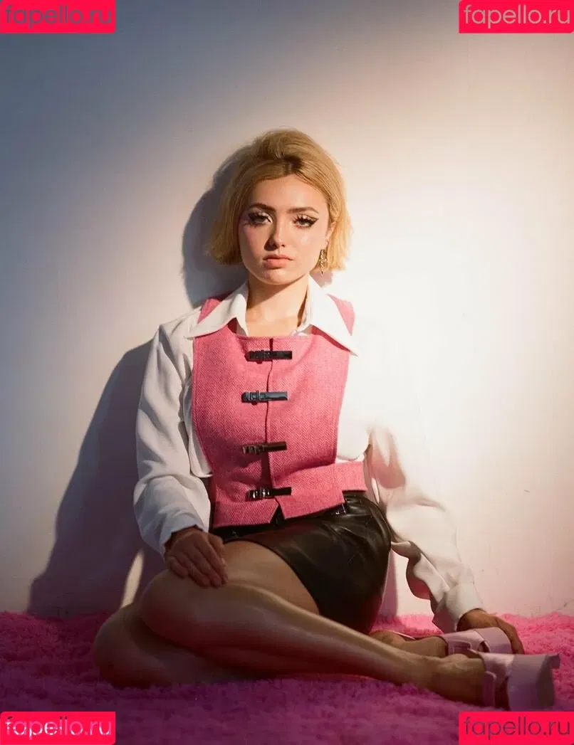 Peyton List Onlyfans Photo Gallery 