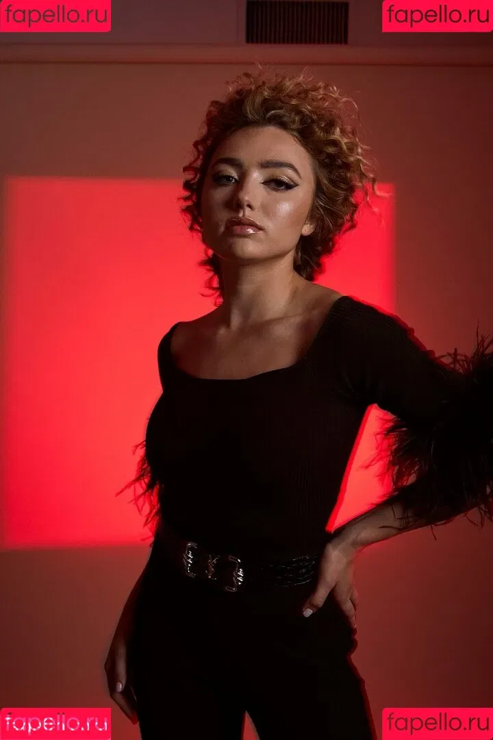 Peyton List Onlyfans Photo Gallery 