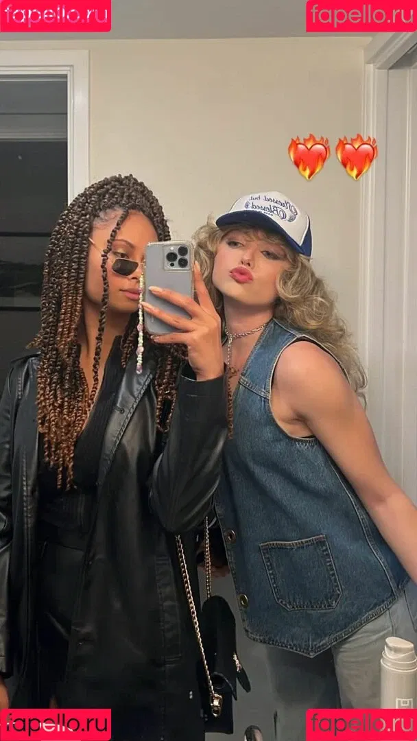 Peyton List Onlyfans Photo Gallery 