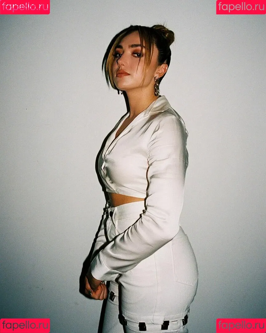 Peyton List Onlyfans Photo Gallery 