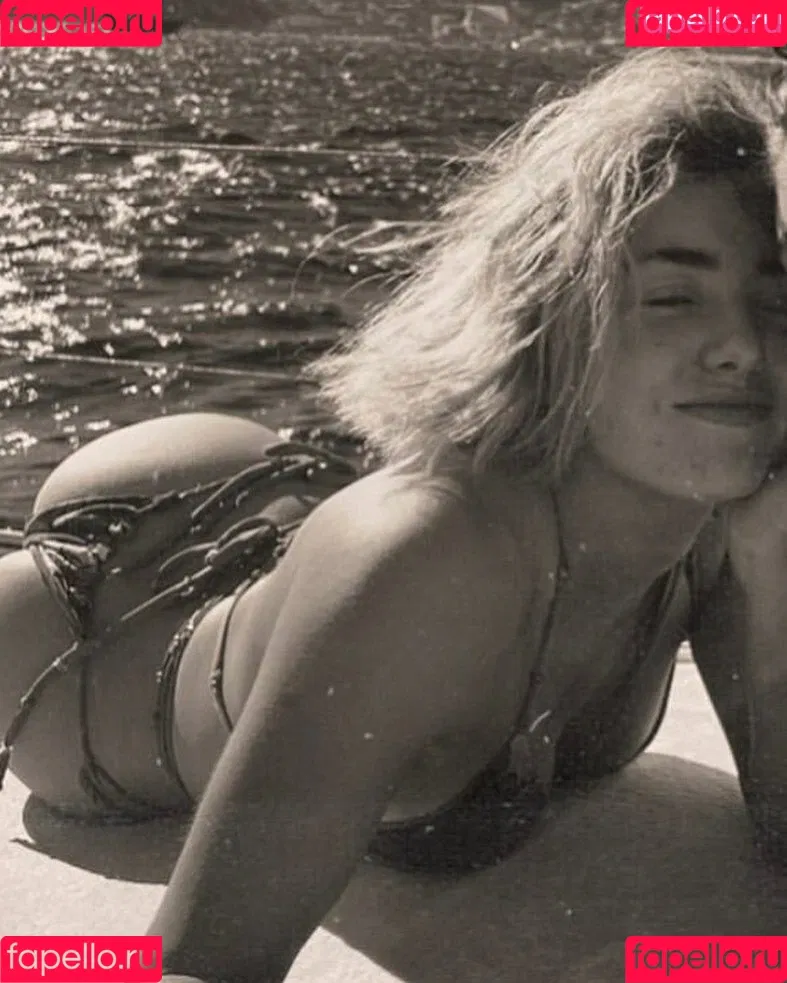 Peyton List Onlyfans Photo Gallery 