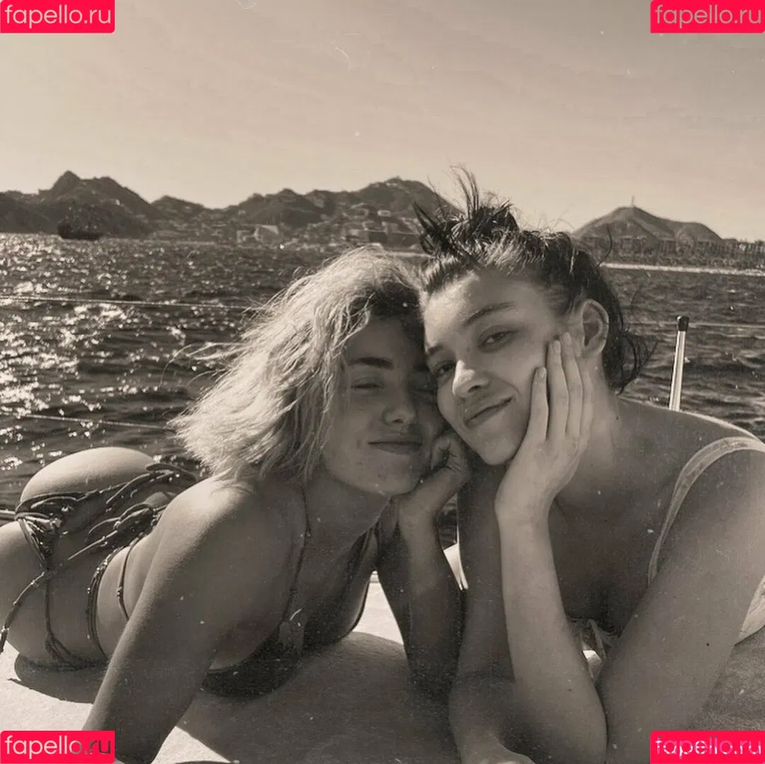 Peyton List Onlyfans Photo Gallery 