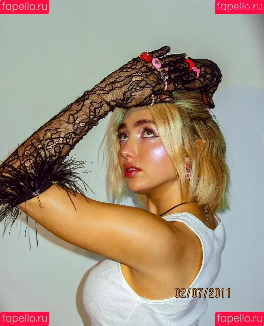 Peyton List Onlyfans Photo Gallery 