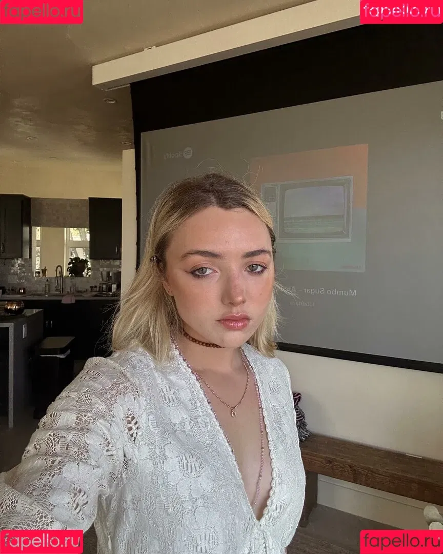 Peyton List Onlyfans Photo Gallery 