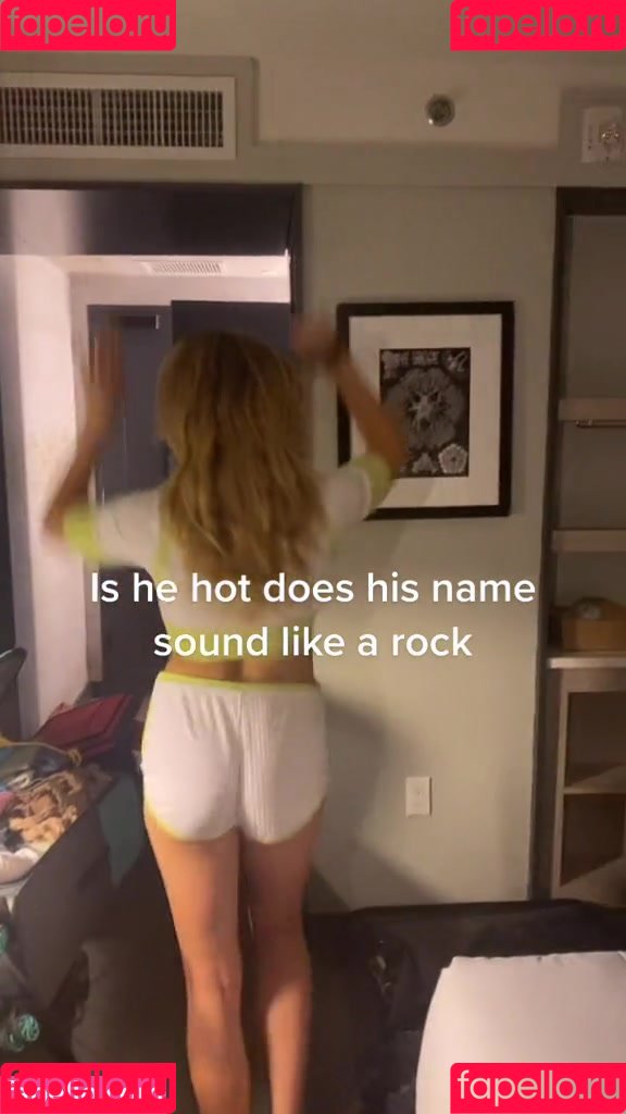 Peyton List Onlyfans Photo Gallery 