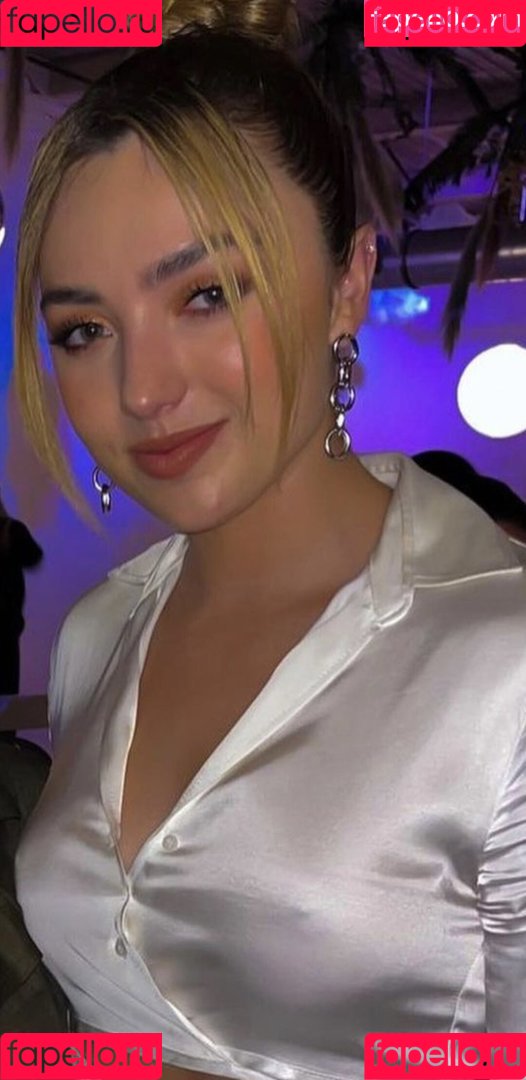 Peyton List Onlyfans Photo Gallery 