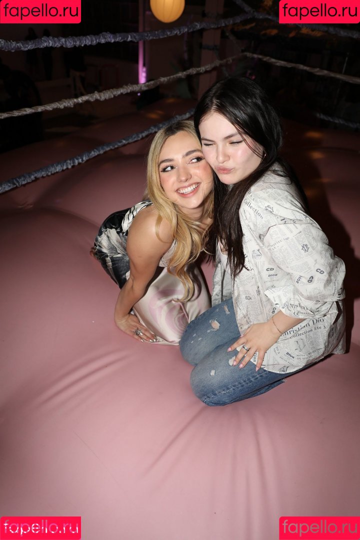 Peyton List Onlyfans Photo Gallery 