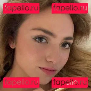 Peyton List Onlyfans Photo Gallery 