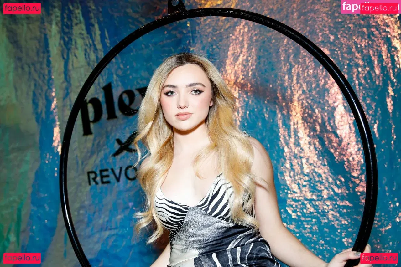 Peyton List Onlyfans Photo Gallery 