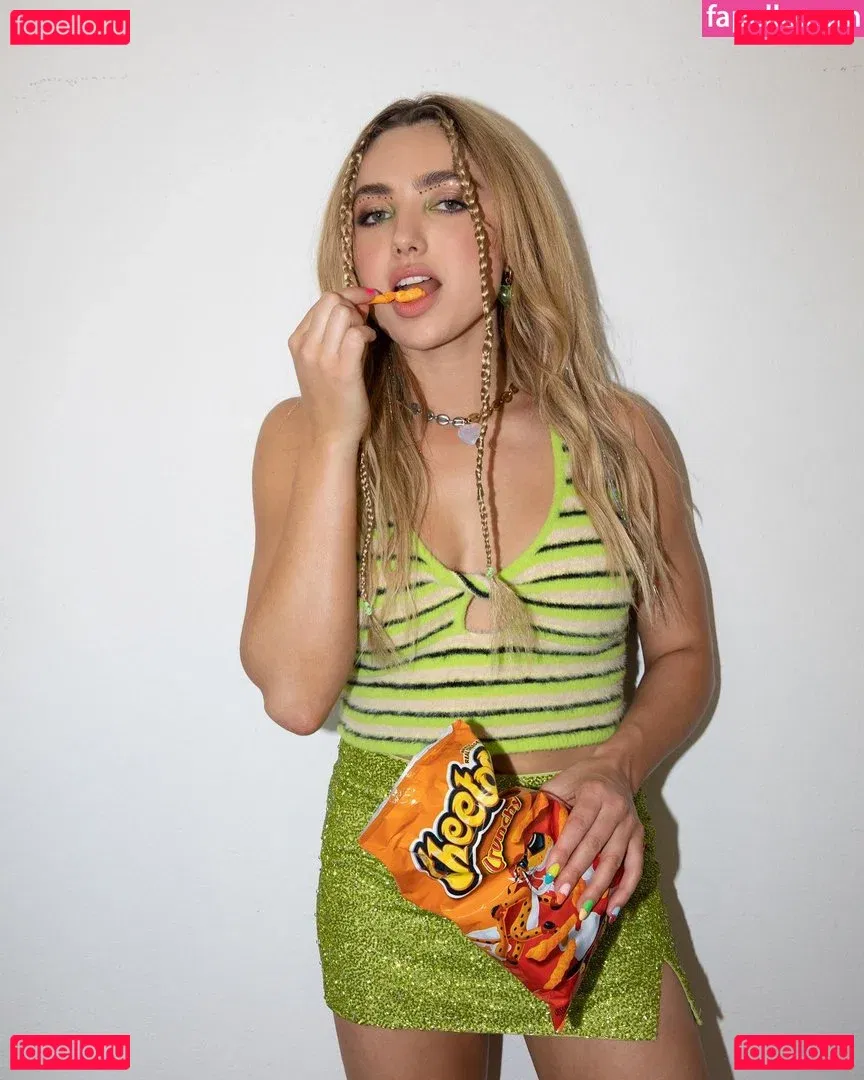 Peyton List Onlyfans Photo Gallery 