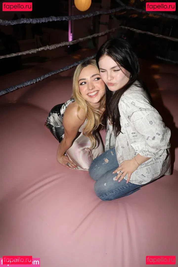 Peyton List Onlyfans Photo Gallery 