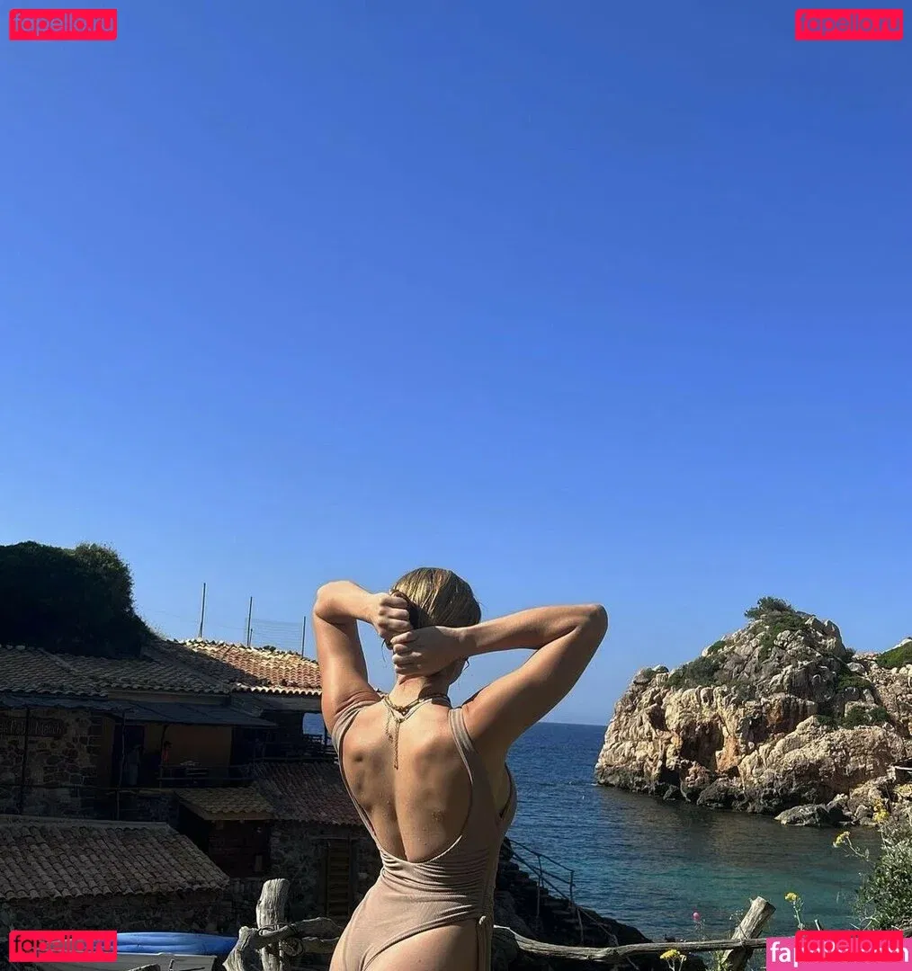 Peyton List Onlyfans Photo Gallery 