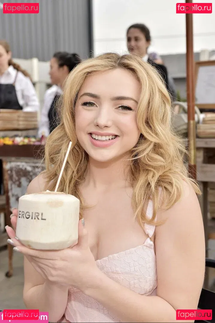 Peyton List Onlyfans Photo Gallery 