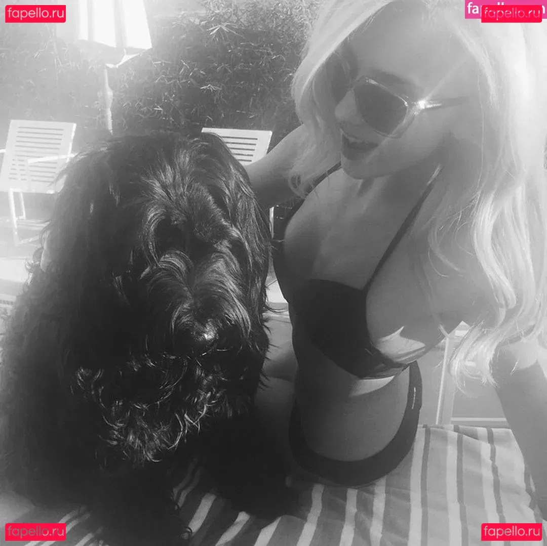 Peyton List Onlyfans Photo Gallery 