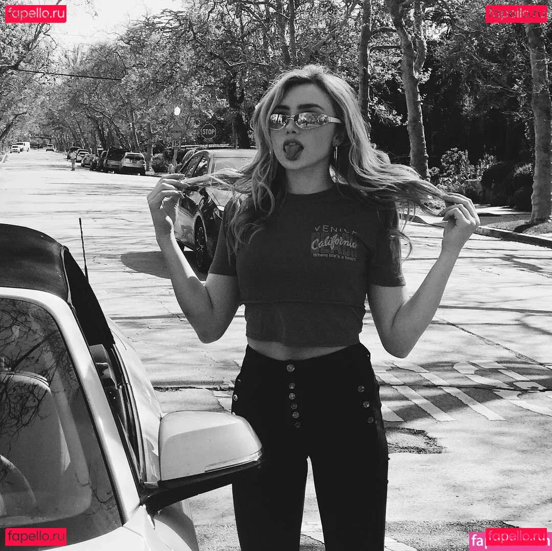 Peyton List Onlyfans Photo Gallery 