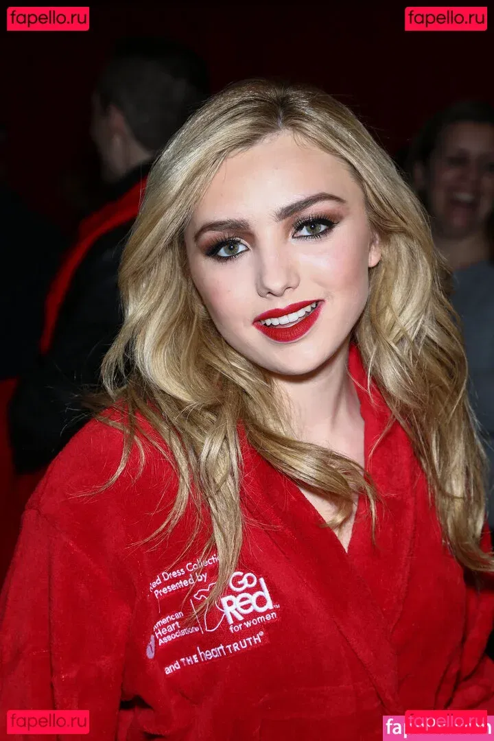 Peyton List Onlyfans Photo Gallery 