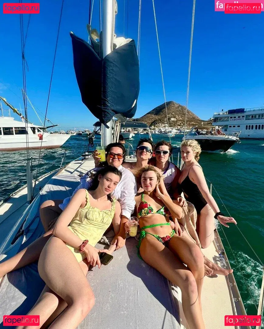 Peyton List Onlyfans Photo Gallery 