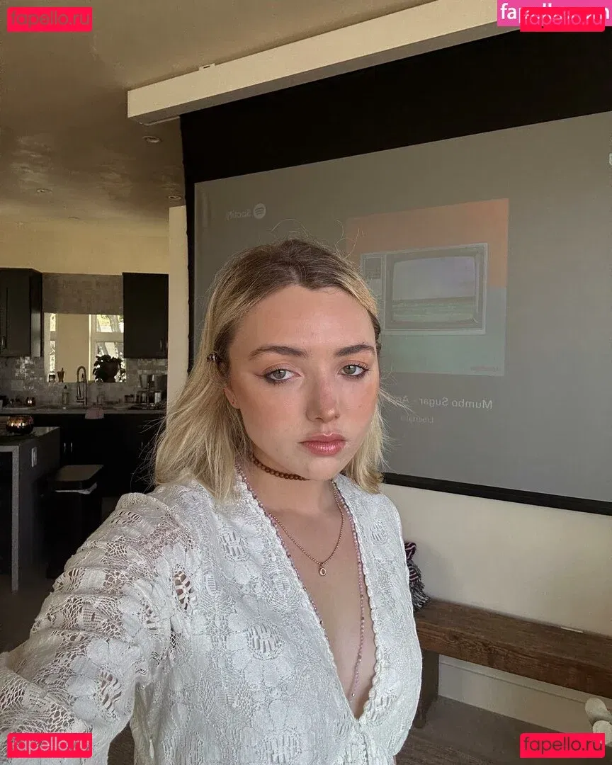 Peyton List Onlyfans Photo Gallery 