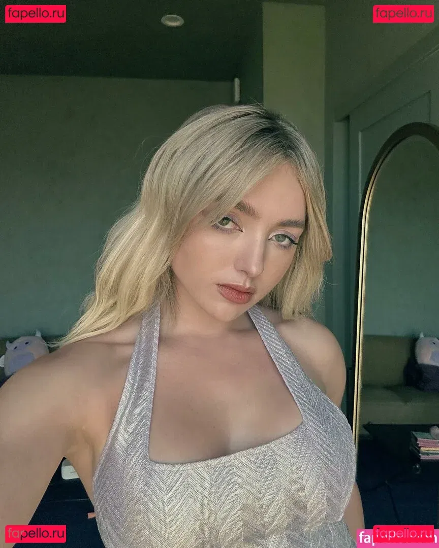 Peyton List Onlyfans Photo Gallery 